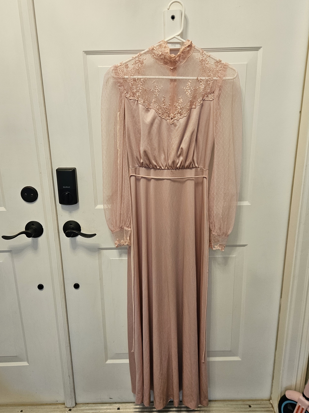 Elegant Blush Pink Lace-Detail Maxi Dress Vintage 1980s